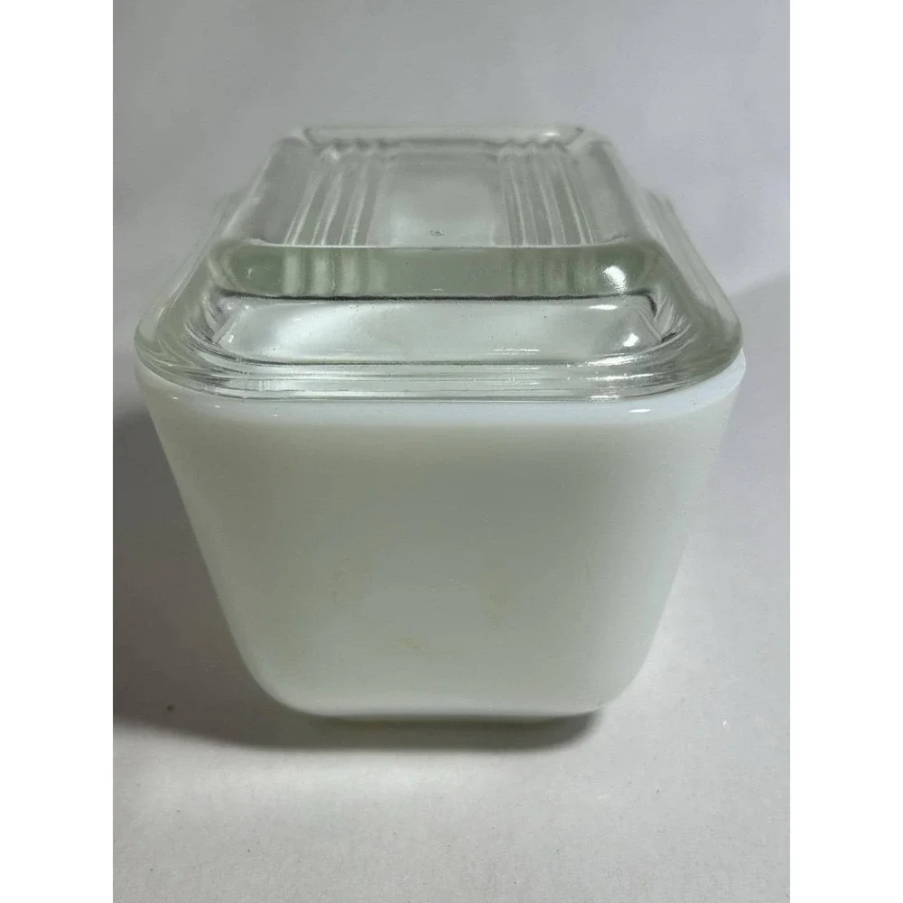 Vintage Pyrex 1 1/2 Cup Early American Refrigerator Dish with Lid USA Collect